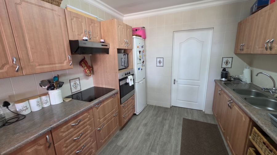 3 Bedroom Property for Sale in Seemeeu Park Western Cape